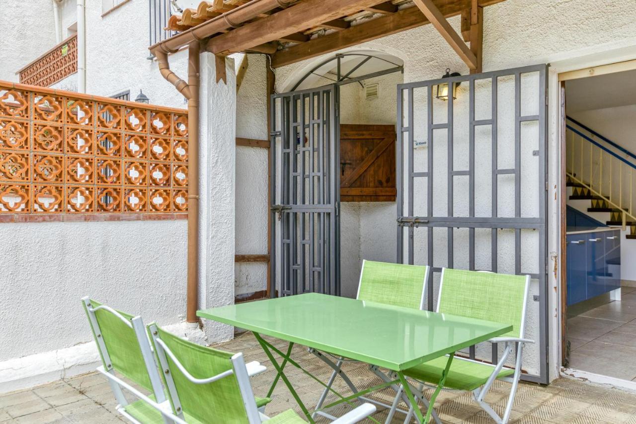 Apartamento Roses Victor Exterior photo